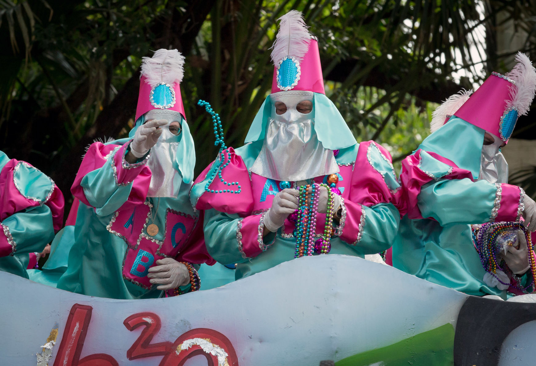 NO.kreweofcarrollton.020518945